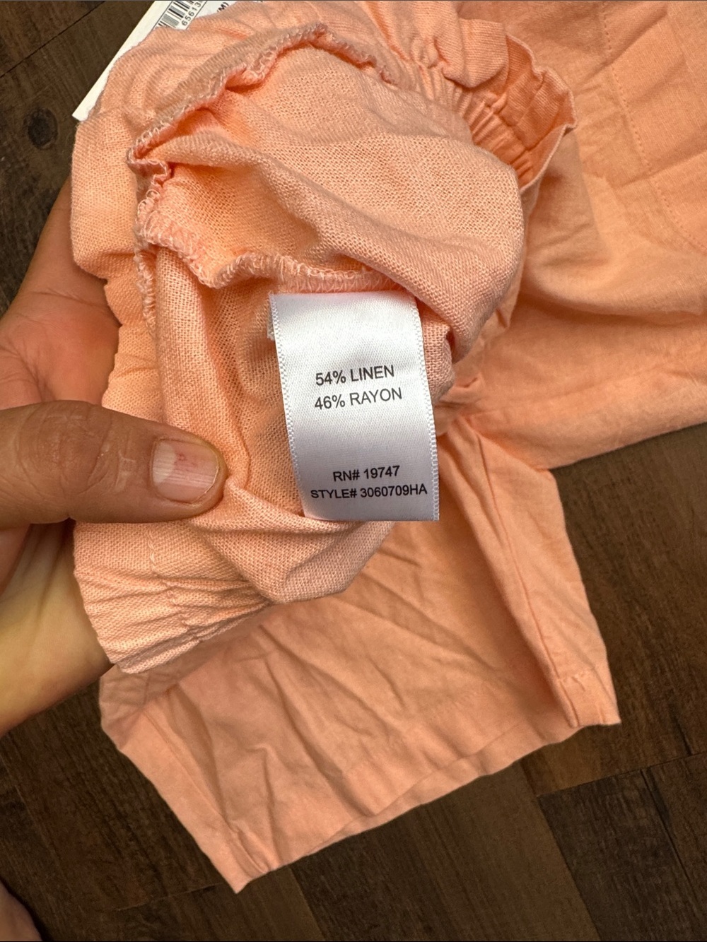 Tie-Waist Peach Bermuda Shorts 54% linen,46%rayon - Picture 4 of 11